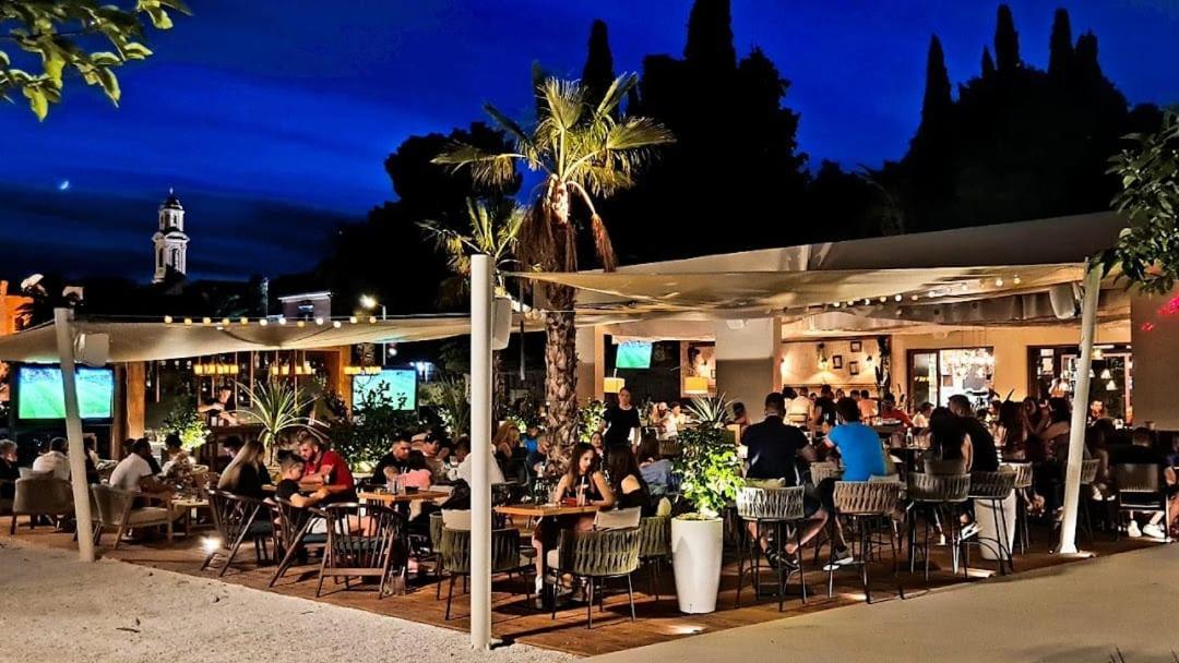 Apartman K&S Kaštela Buitenkant foto