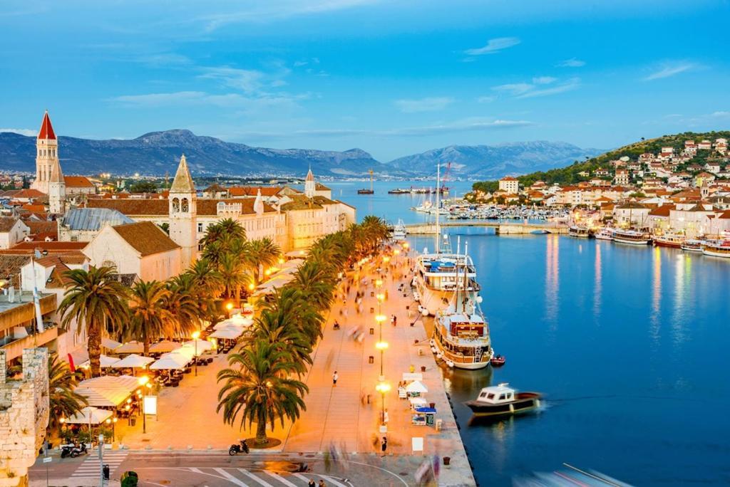 Apartman K&S Kaštela Buitenkant foto